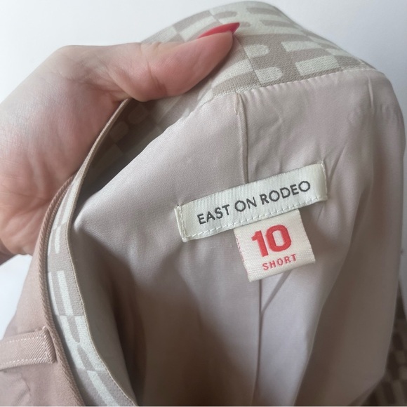 East on Rodeo Tan Petite Trousers 10 Short - Picture 8 of 9